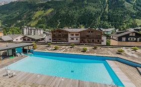 Apartment Beausite - Alpes Travel - Central Chamonix - Sleeps 2-4